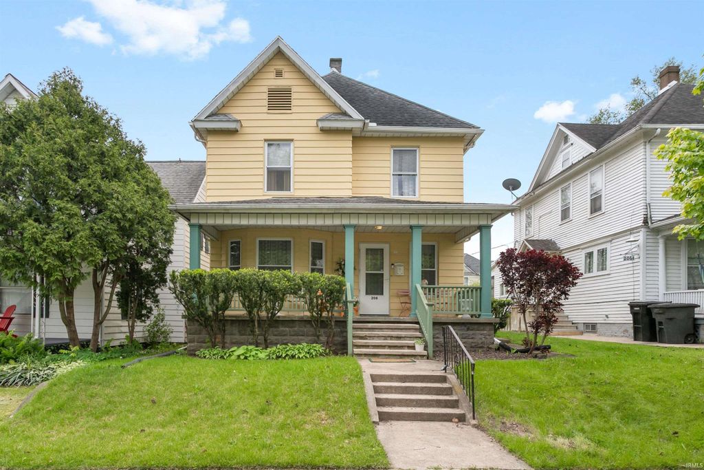 208 E Navarre Street, South Bend, IN 46601