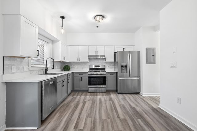 218 Humboldt Ave 218, Boston, MA 02121