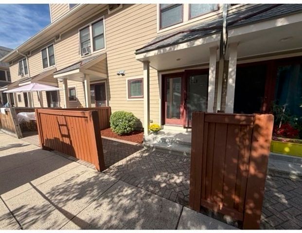 218 Humboldt Ave 218, Boston, MA 02121
