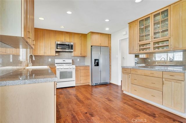 1607 Blackwall, Simi Valley, CA 93063