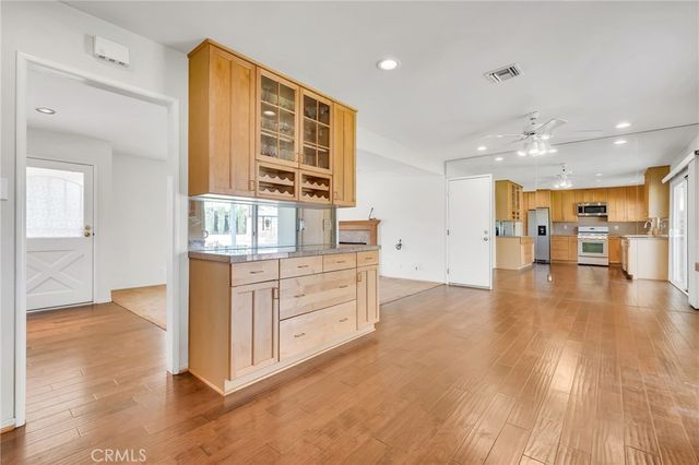 1607 Blackwall, Simi Valley, CA 93063