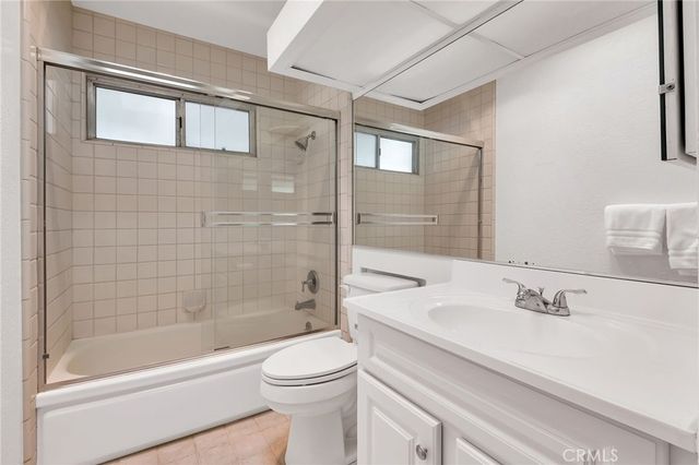 1607 Blackwall, Simi Valley, CA 93063