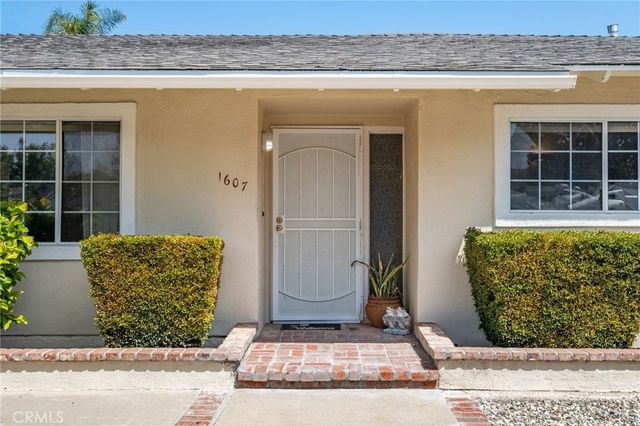 1607 Blackwall, Simi Valley, CA 93063