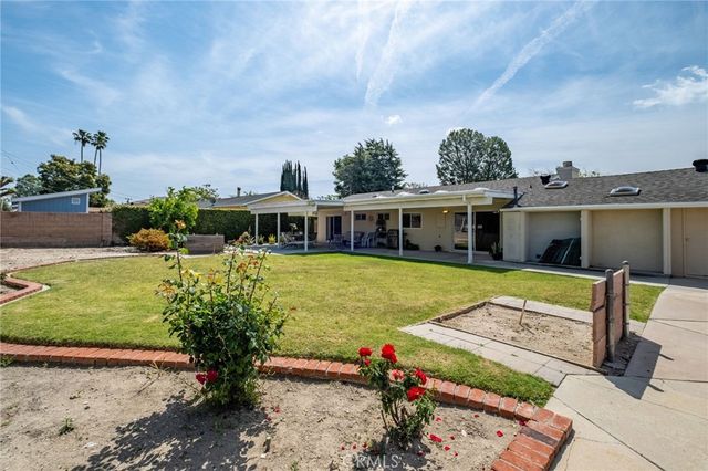 1607 Blackwall, Simi Valley, CA 93063