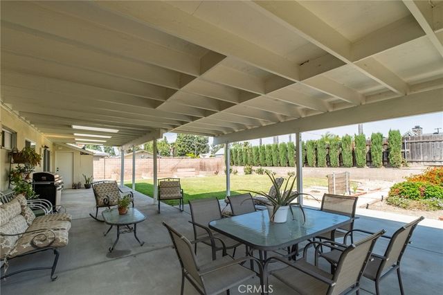 1607 Blackwall, Simi Valley, CA 93063