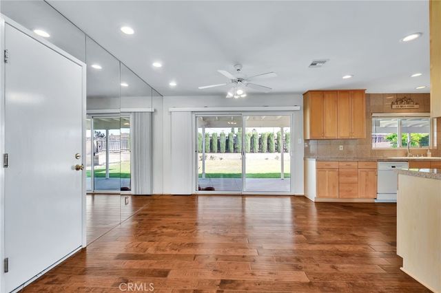 1607 Blackwall, Simi Valley, CA 93063