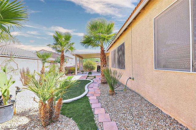 6536 Black Oaks Street, North Las Vegas, NV 89084
