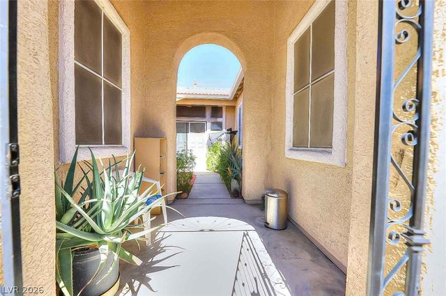 6536 Black Oaks Street, North Las Vegas, NV 89084