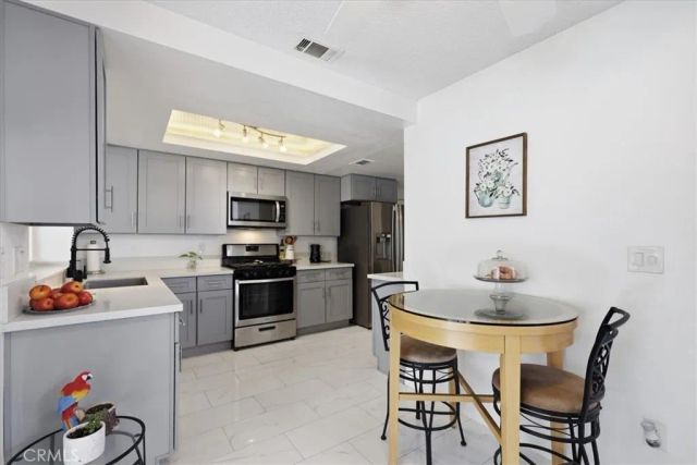 37411 Litchfield, Palmdale, CA 93550