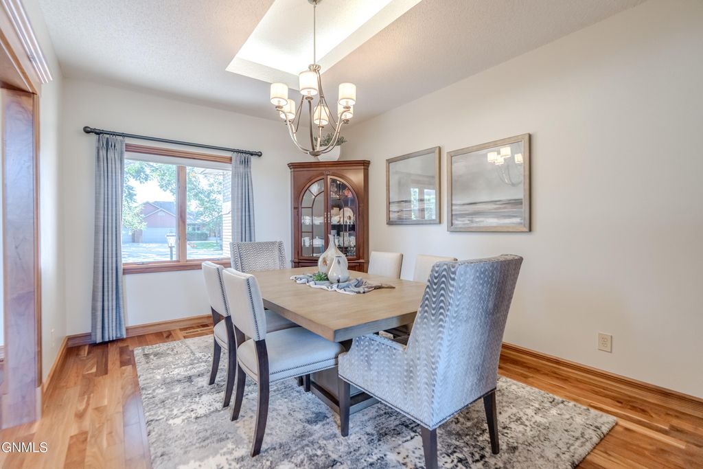 1524 Buccaneer Place, Bismarck, ND 58504 photo 10