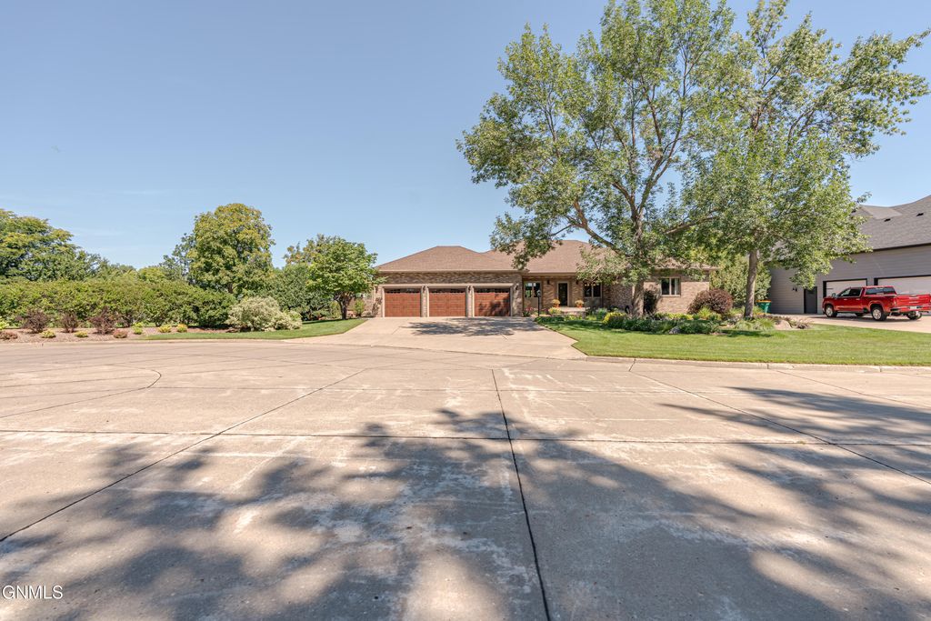 1524 Buccaneer Place, Bismarck, ND 58504 photo 120