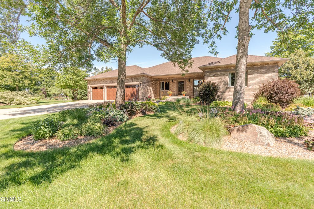 1524 Buccaneer Place, Bismarck, ND 58504 photo 124