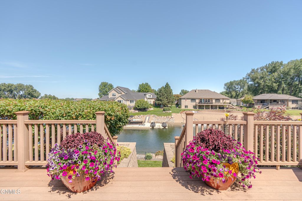 1524 Buccaneer Place, Bismarck, ND 58504 photo 140