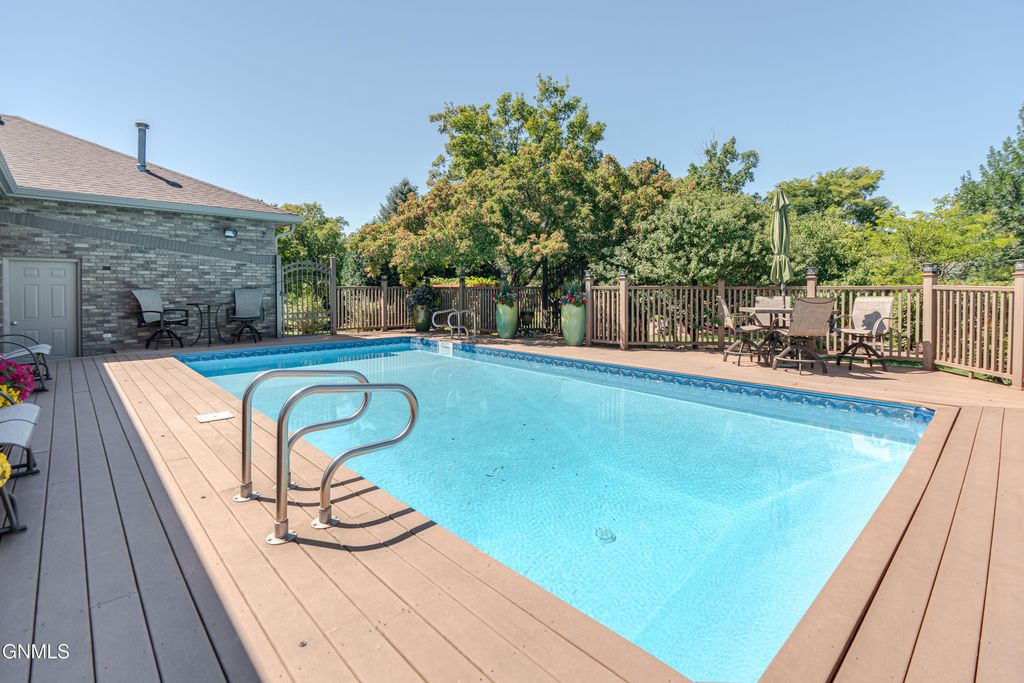 1524 Buccaneer Place, Bismarck, ND 58504 photo 142