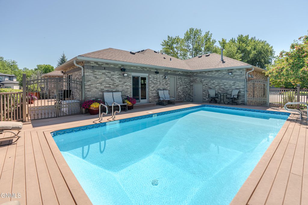 1524 Buccaneer Place, Bismarck, ND 58504 photo 144