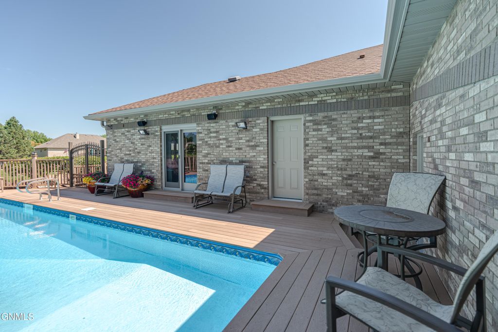 1524 Buccaneer Place, Bismarck, ND 58504 photo 147