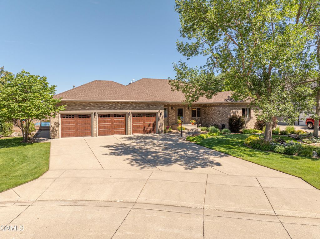 1524 Buccaneer Place, Bismarck, ND 58504 photo 157