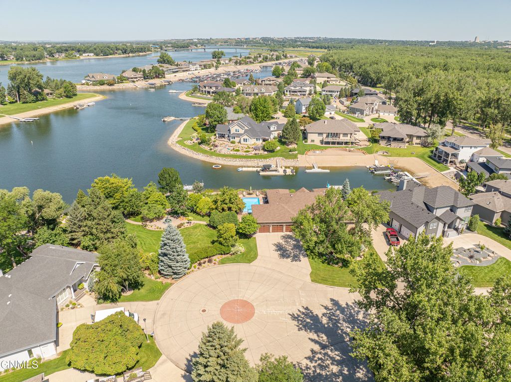 1524 Buccaneer Place, Bismarck, ND 58504 photo 172