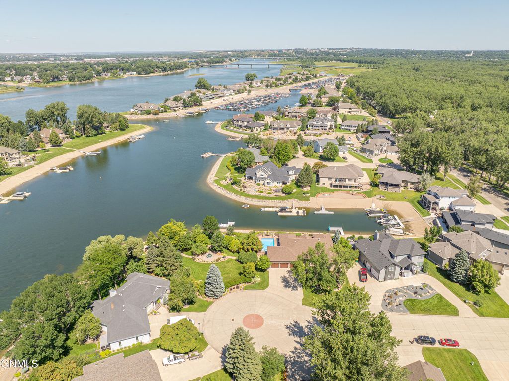 1524 Buccaneer Place, Bismarck, ND 58504 photo 174