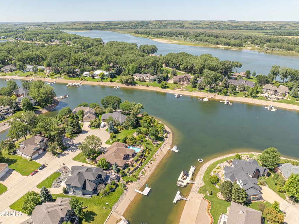 1524 Buccaneer Place, Bismarck, ND 58504 photo 177