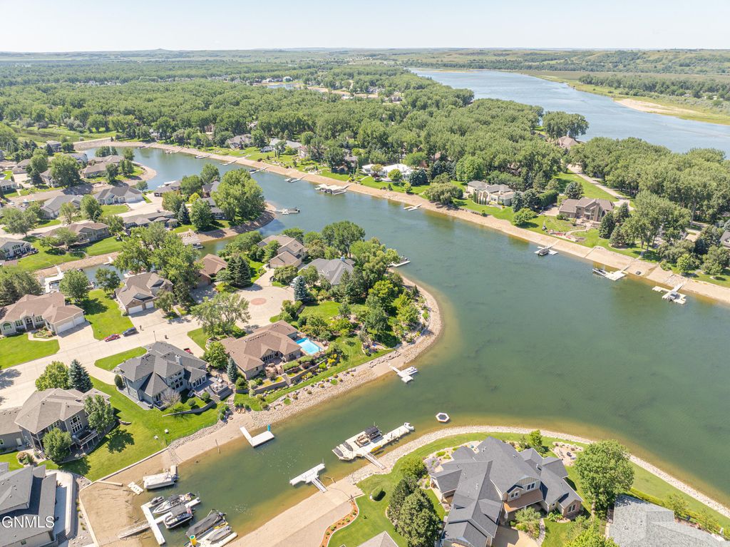 1524 Buccaneer Place, Bismarck, ND 58504 photo 178