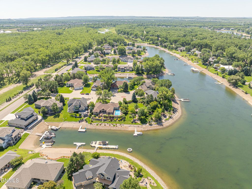 1524 Buccaneer Place, Bismarck, ND 58504 photo 179