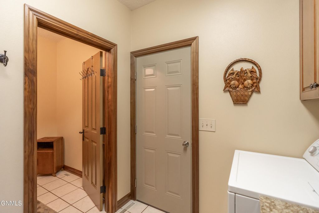 1524 Buccaneer Place, Bismarck, ND 58504 photo 37