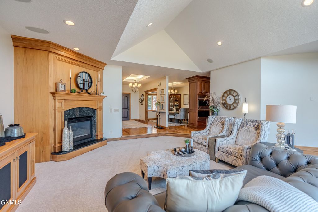 1524 Buccaneer Place, Bismarck, ND 58504 photo 43