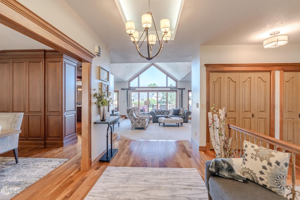 1524 Buccaneer Place, Bismarck, ND 58504 photo 7