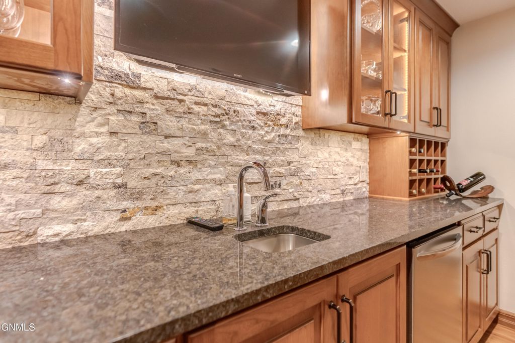 1524 Buccaneer Place, Bismarck, ND 58504 photo 75