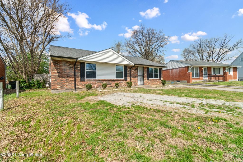 5200 Robinwood Rd, Louisville, KY 40218