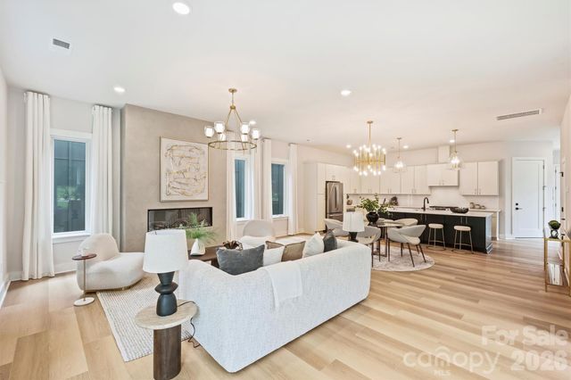 2701 Catalina Avenue, Charlotte, NC 28206