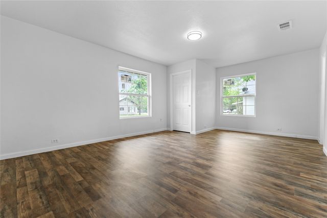 103 N 6th Street E, Dawson, TX 76639