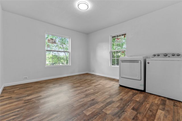 103 N 6th Street E, Dawson, TX 76639