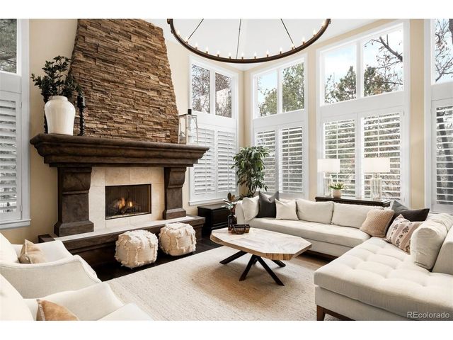 9329 E Star Hill Trl, Lone Tree, CO 80124