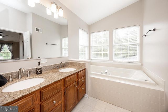 8 BALMORAL DR, Chadds Ford, PA 19317