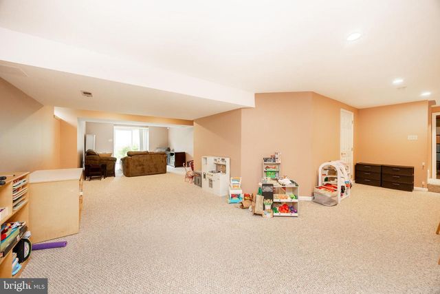 8 BALMORAL DR, Chadds Ford, PA 19317