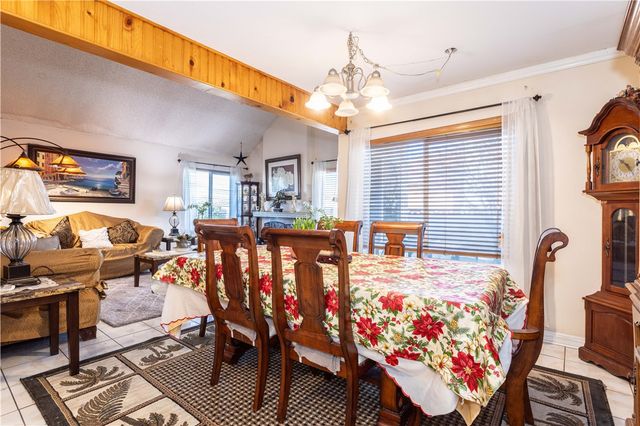 44520 Fenhold, Lancaster, CA 93535