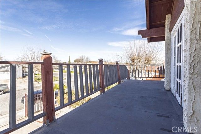 44520 Fenhold, Lancaster, CA 93535