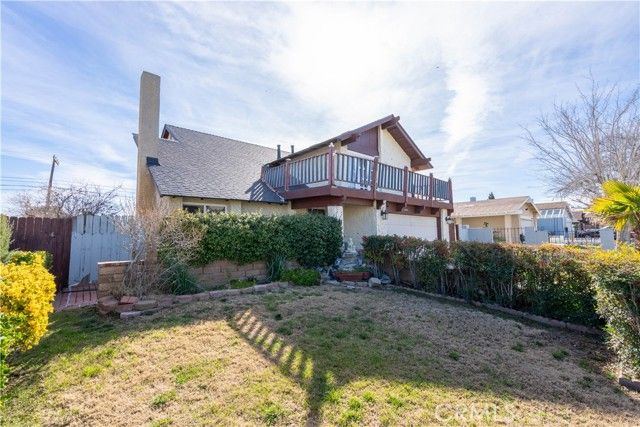 44520 Fenhold, Lancaster, CA 93535