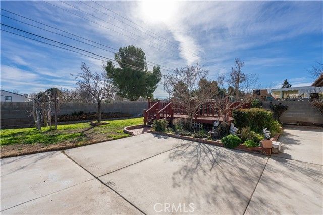 44520 Fenhold, Lancaster, CA 93535