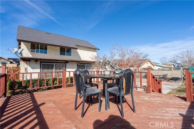 44520 Fenhold, Lancaster, CA 93535