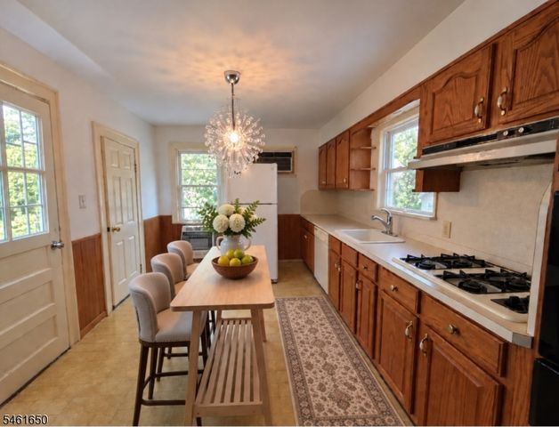 307 Duer St, North Plainfield Boro, NJ 07060
