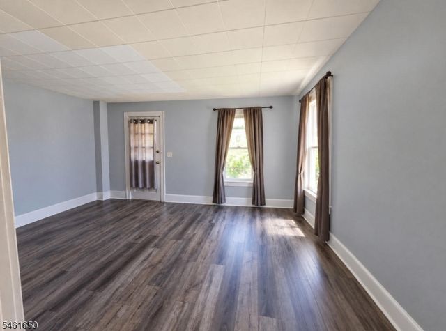 307 Duer St, North Plainfield Boro, NJ 07060