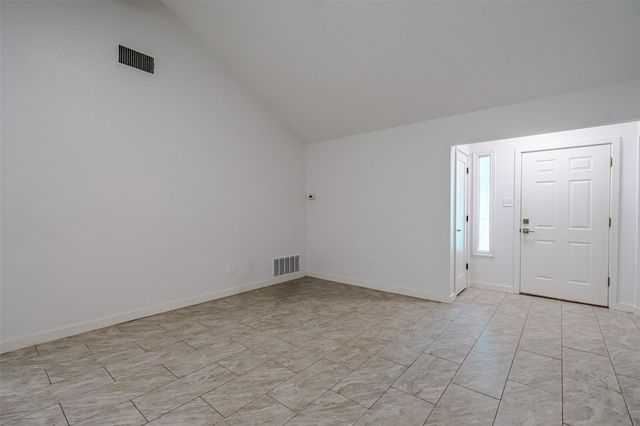 16405 Edgemere DR, Pflugerville, TX 78660