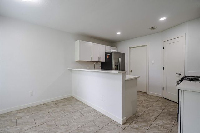 16405 Edgemere DR, Pflugerville, TX 78660