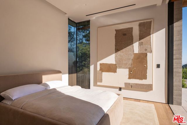 2657 Larmar Road, Los Angeles, CA 90068
