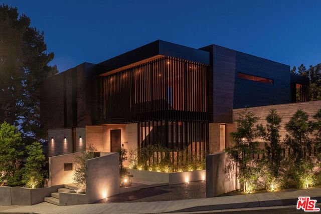 2657 Larmar Road, Los Angeles, CA 90068