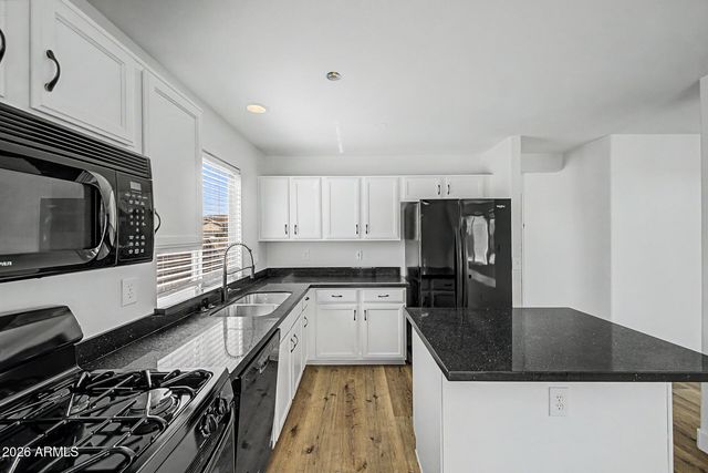 835 W COOLEY Drive, Gilbert, AZ 85233