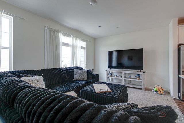 2032 Yellowstone Boulevard, Mundelein, IL 60060